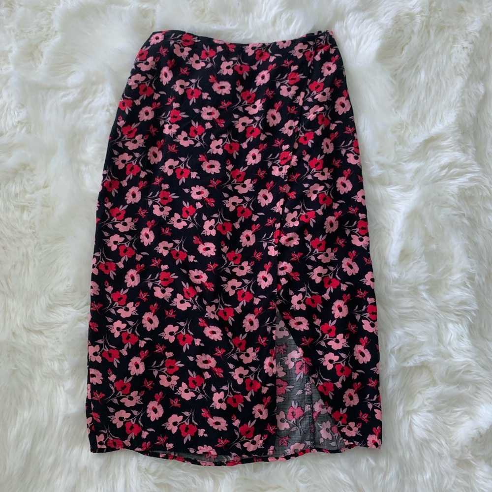 (SOLD)✨EXPRESS: Midi Skirt - Size S - Picture 1 of 6